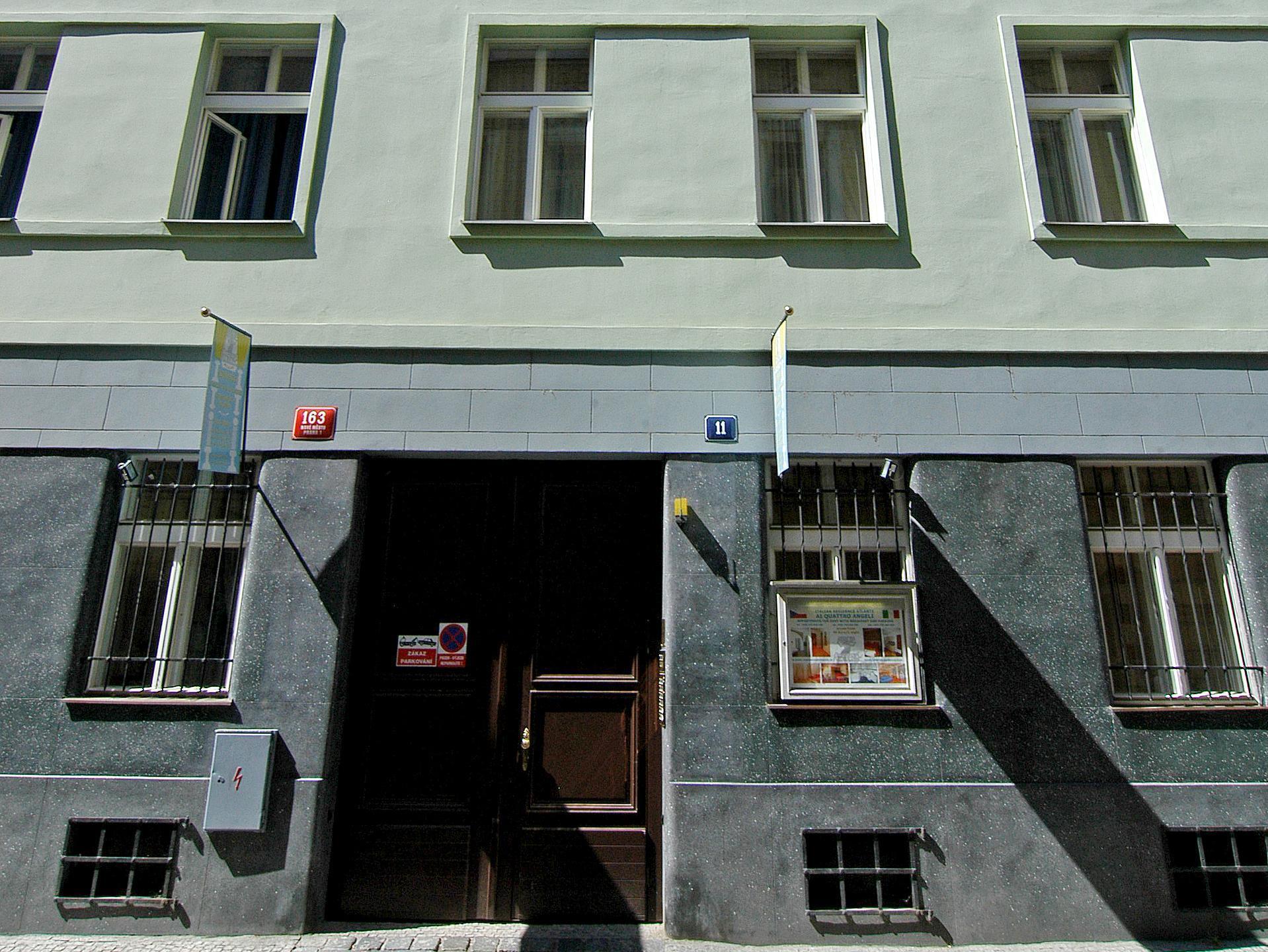 Ai Quattro Angeli Aparthotel Prague Luaran gambar